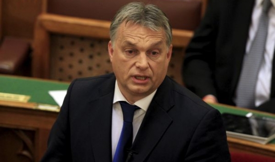 Viktor Orban ostrzega: Niemcy zawarły pakt z Turcją. Pół miliona imigrantów ma trafić do UE